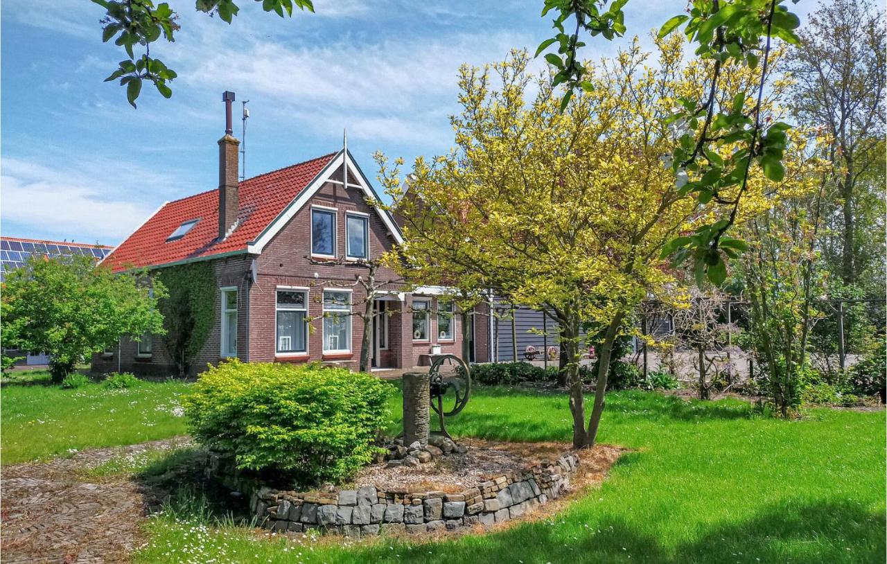 Gorgeous Home In Scharendijke With Kitchen エクステリア 写真